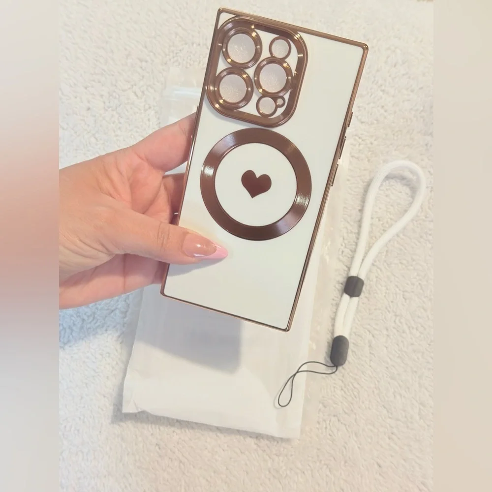 Luxury Case for iPhone 16 Pro White/Gold Square Design with MagSafe and strap